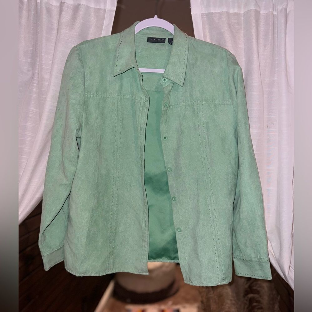Brand-Relativity.   Mint Green Suede Jacket.  Used- no rips, or stains. Size- PL
